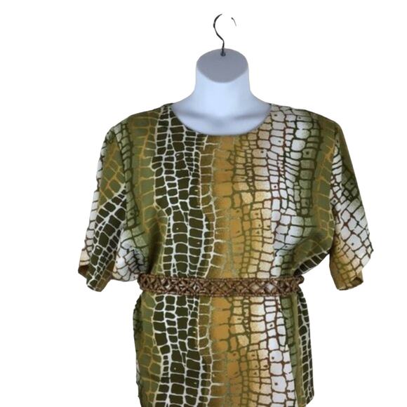 Secretary Chic Top Shirt Shell Animal Print Olive Mustard brown White Plus 3X - Picture 3 of 13